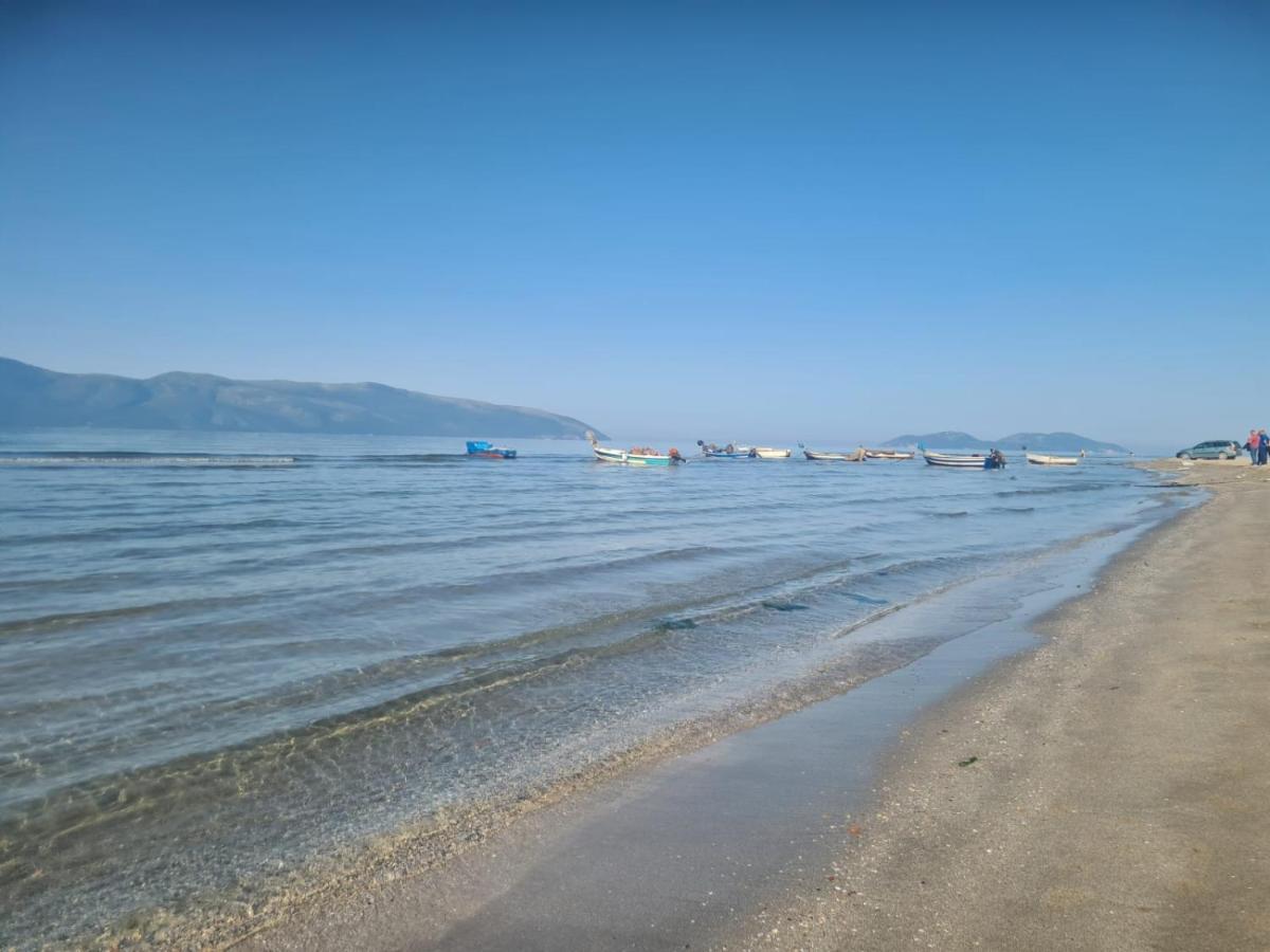 Old Beach Apartment Vlora Exterior foto